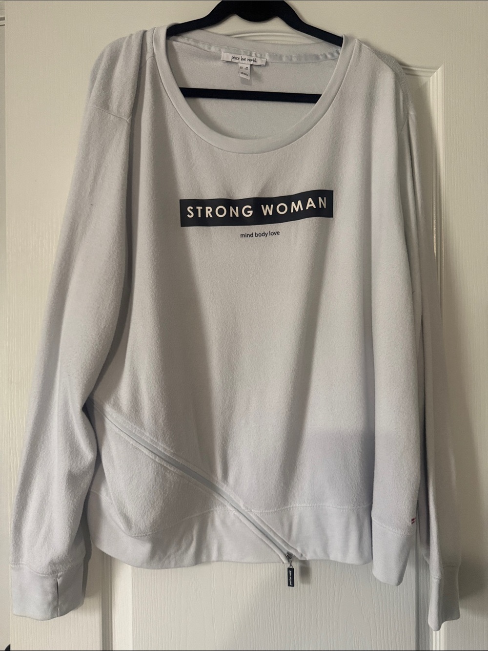 Peace Love World Strong Woman White Sweatshirt with Zipper Detail Size 3X